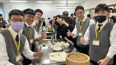 日台国際交流として生米から作る蒸しパン作りを行いました。